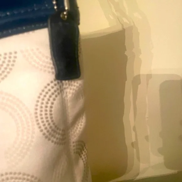 Coach Shoulder Bag, Optics “Dot” Design, blue trim - Picture 3 of 9